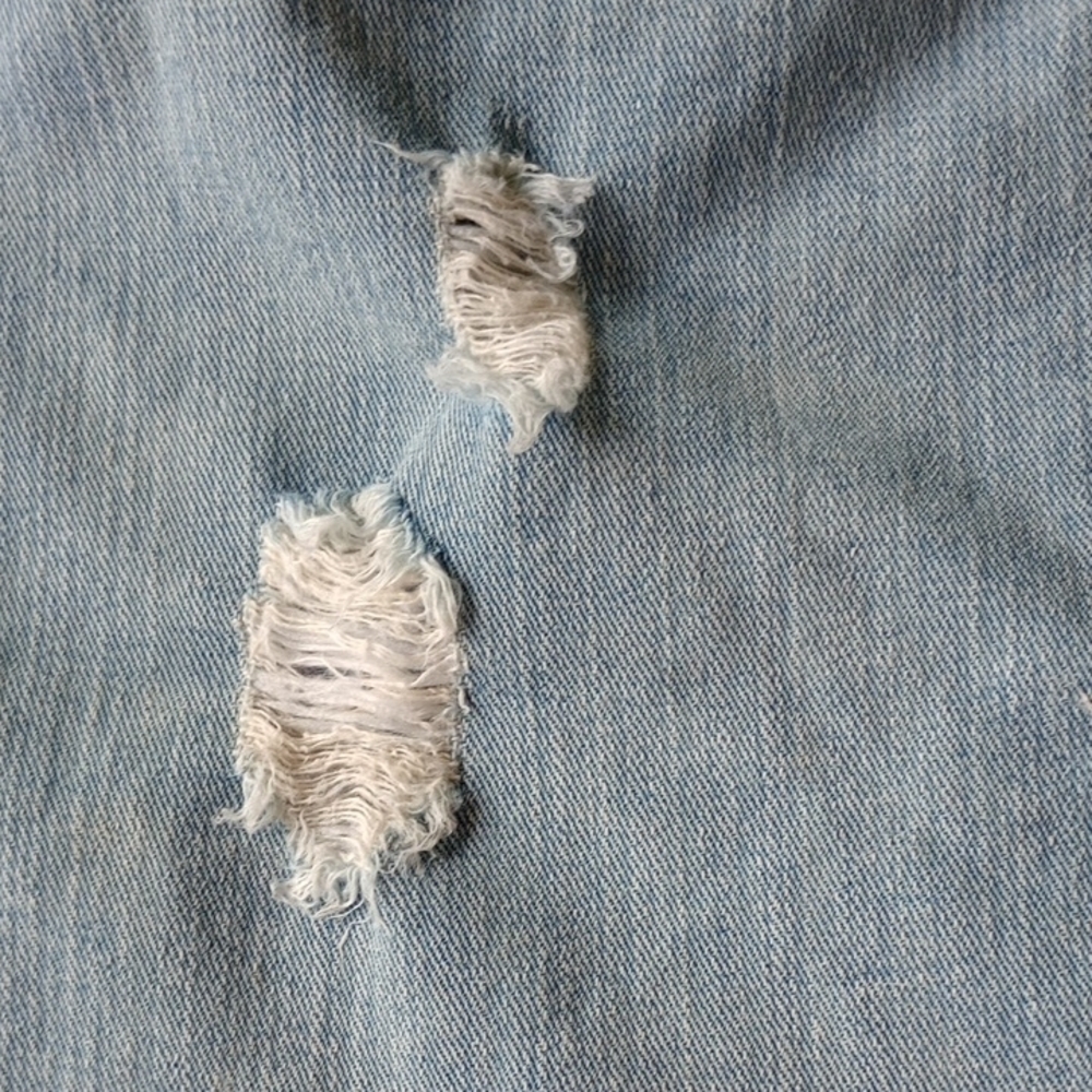 Levi's‎ Denim Mini Skirt with Distressed Accents - Picture 15 of 15